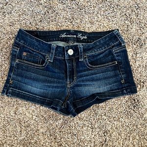 American eagle Low-Rise mini shorts size 4